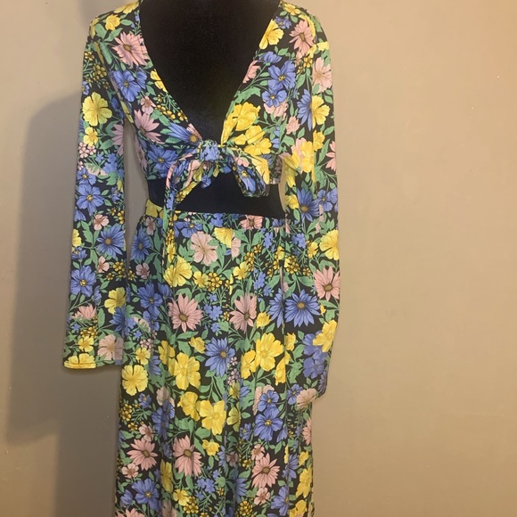 Floral two piece maxi skirt set - Picture 2 of 4